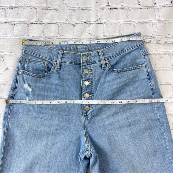 Universal Thread Vintage Straight High Waist Buttoned light wash jeans 14/32L - Picture 9 of 13